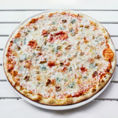 4 Peynirli Pizza